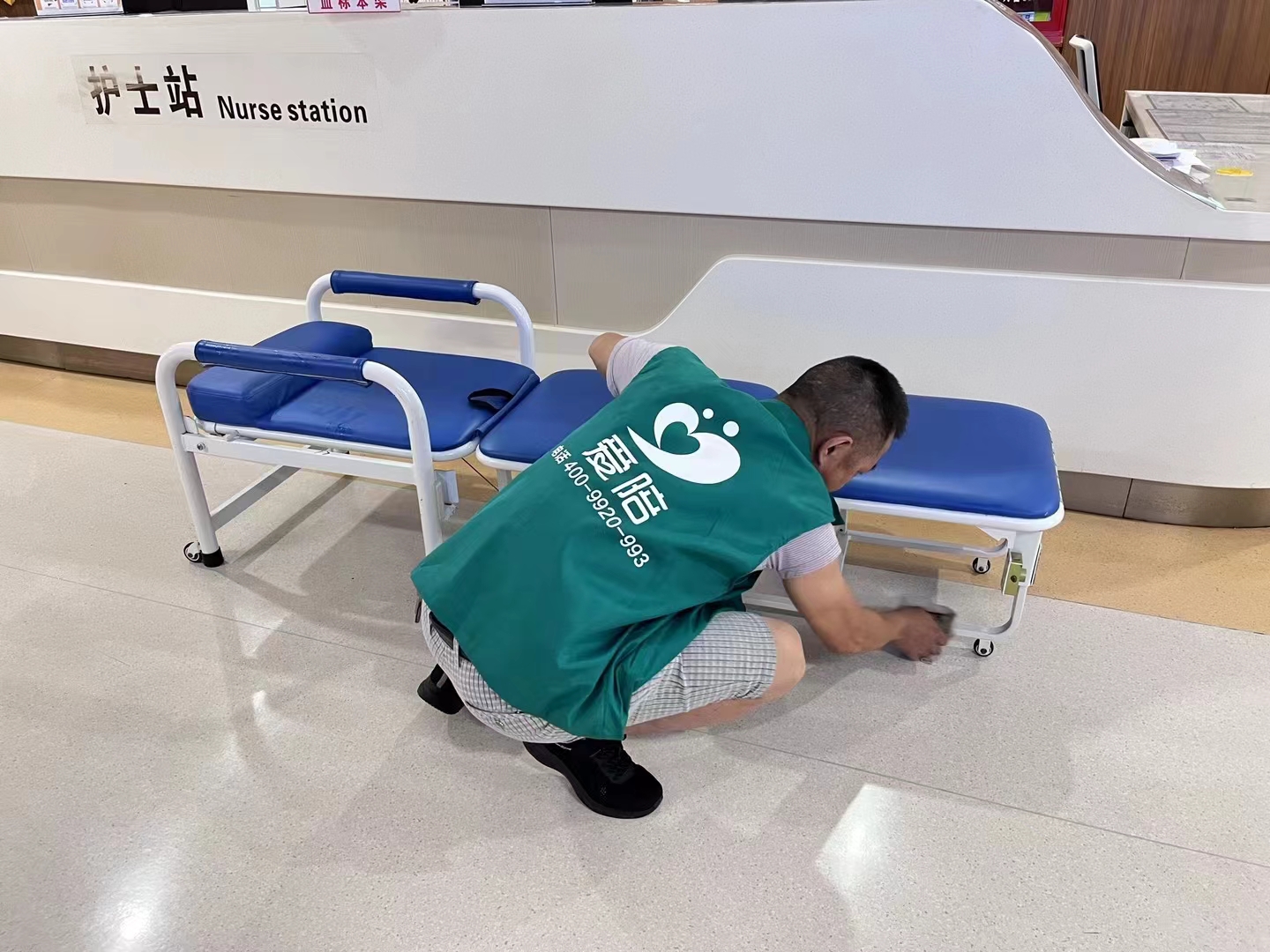 愛陪共享陪護床“掃碼即用”，撬動了醫院里最沉默的剛需！